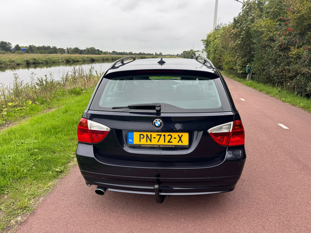 Foto 4 van BMW 3-serie Touring 320i |Luxe|NW APK|