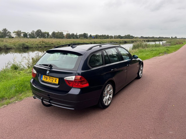 Foto 5 van BMW 3-serie Touring 320i |Luxe|NW APK|