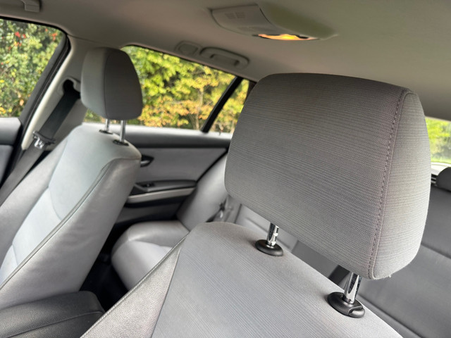 Foto 8 van BMW 3-serie Touring 320i |Luxe|NW APK|