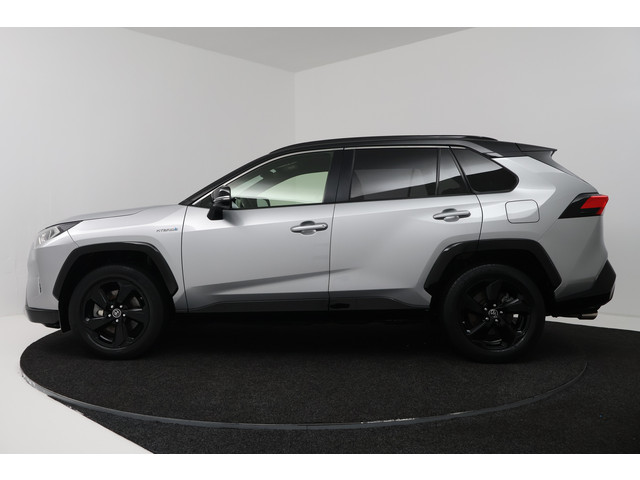 Foto 2 van Toyota RAV4 2.5 Hybrid Bi-Tone (NAVIGATIE, CAMERA, STOELVERWARMING, CARPLAY, LED)