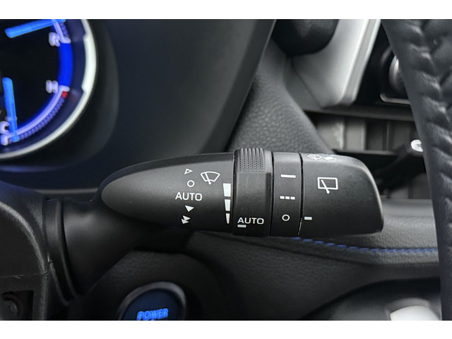Foto 5 van Toyota RAV4 2.5 Hybrid Bi-Tone (NAVIGATIE, CAMERA, STOELVERWARMING, CARPLAY, LED)