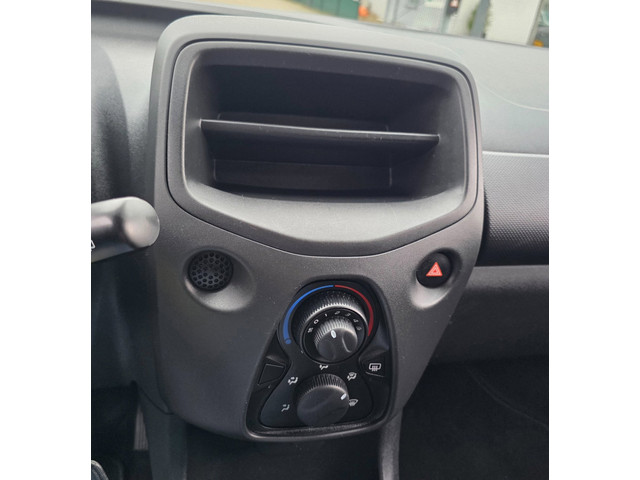Foto 9 van Toyota Aygo 1.0 VVT-i - NL Auto - 2e Eigenaar - 69.200 KM -