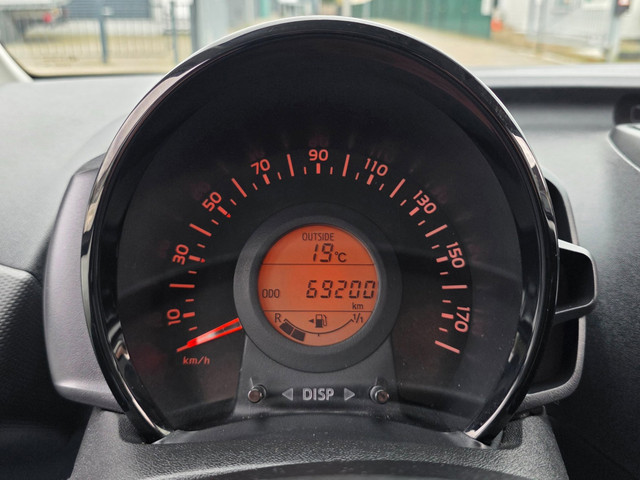 Foto 10 van Toyota Aygo 1.0 VVT-i - NL Auto - 2e Eigenaar - 69.200 KM -