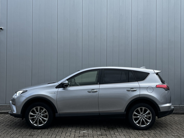 Foto 4 van Toyota RAV4 2.5 Hybrid AWD Dynamic Trekhaak Stoelverwarming Stuurverwarming Dodehoek detectie