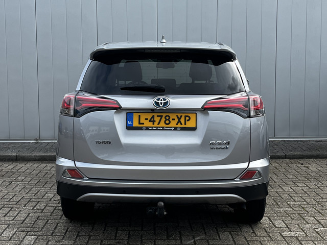Foto 6 van Toyota RAV4 2.5 Hybrid AWD Dynamic Trekhaak Stoelverwarming Stuurverwarming Dodehoek detectie