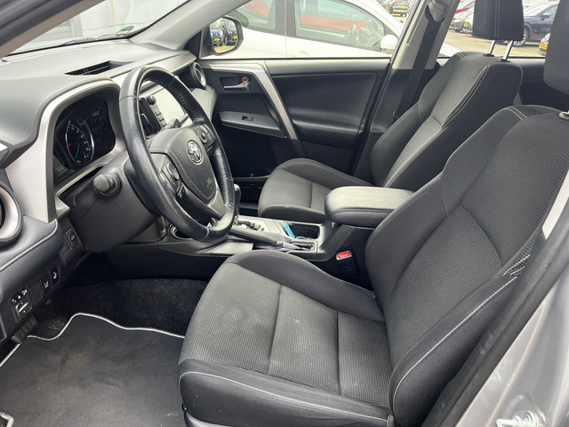 Foto 8 van Toyota RAV4 2.5 Hybrid AWD Dynamic Trekhaak Stoelverwarming Stuurverwarming Dodehoek detectie