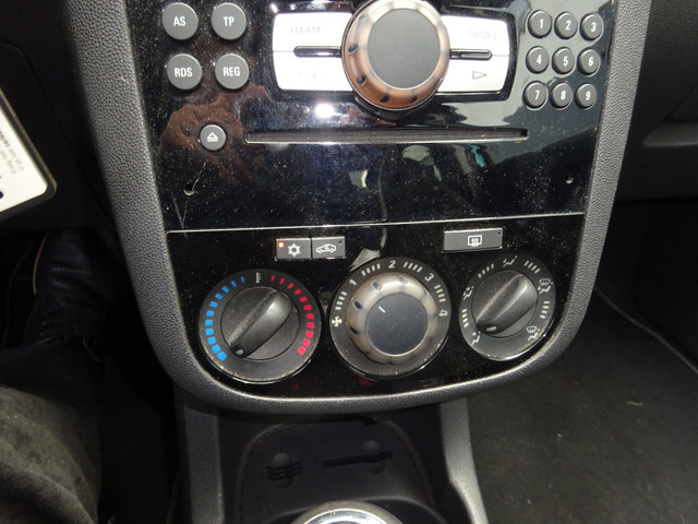 Opel Corsa 1.2-16V '111' Edition MET APK AIRCO