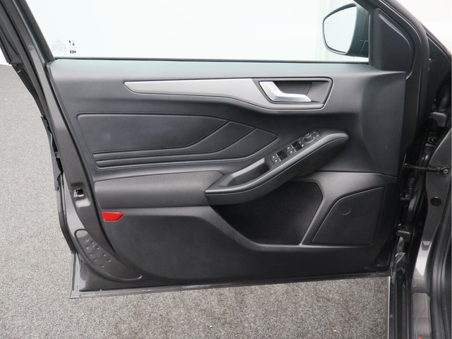 Foto 5 van Ford FOCUS Wagon 1.0 EcoBoost Hybrid ST Line Style/ lage km!