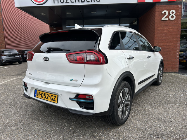 Foto 10 van Kia e-Niro ExecutiveLine 64 kWh // FULL LED // NAVI + CARPLAY // LEDER // MEMORY SEAT // PDC V+A //