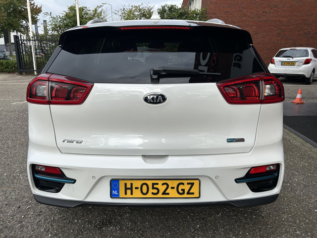 Foto 7 van Kia e-Niro ExecutiveLine 64 kWh // FULL LED // NAVI + CARPLAY // LEDER // MEMORY SEAT // PDC V+A //