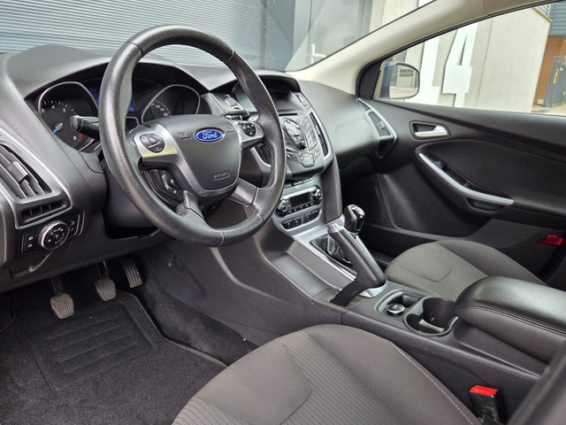 Foto 10 van Ford FOCUS Wagon 1.0 EcoB. Titanium storingsvrij nap bj 2013