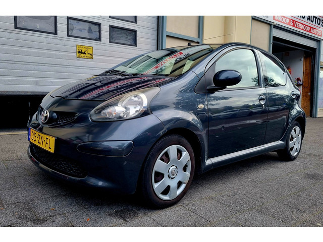 Foto 9 van Toyota Aygo 1.0-12V + 5drs Airco ElecRam Apk