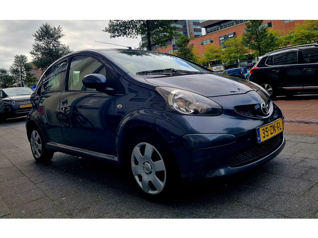 Foto 5 van Toyota Aygo 1.0-12V + 5drs Airco ElecRam Apk