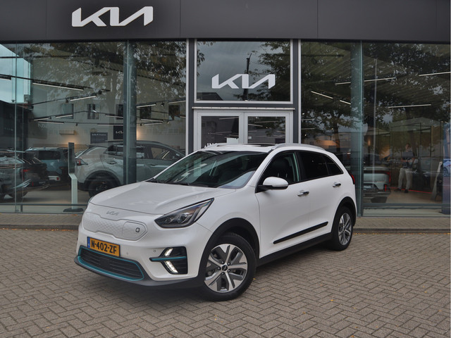 Foto 2 van Kia e-Niro ExecutiveLine 64 kWh | Leder | Memory | JBL | Schuifdak | Stoelventilatie | All-Season |