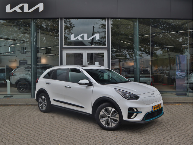 Foto 7 van Kia e-Niro ExecutiveLine 64 kWh | Leder | Memory | JBL | Schuifdak | Stoelventilatie | All-Season |