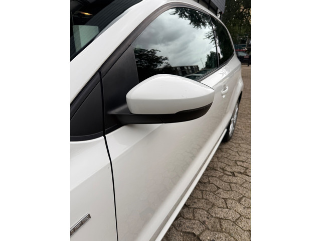Foto 3 van Volkswagen Polo 1.2 Life *Clima*PDC*Cruise*Pano*Led*
