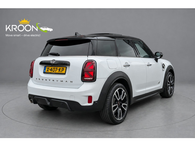 Foto 2 van MINI Countryman 1.5 Cooper SE ALL4 PHEV Chili JCW Panorama Head-Up