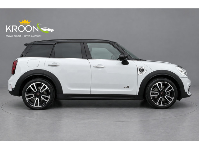 Foto 6 van MINI Countryman 1.5 Cooper SE ALL4 PHEV Chili JCW Panorama Head-Up