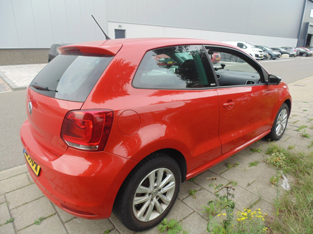 Foto 6 van Volkswagen Polo 1.2 TSI Highline MET AIRCO NAVI 2011