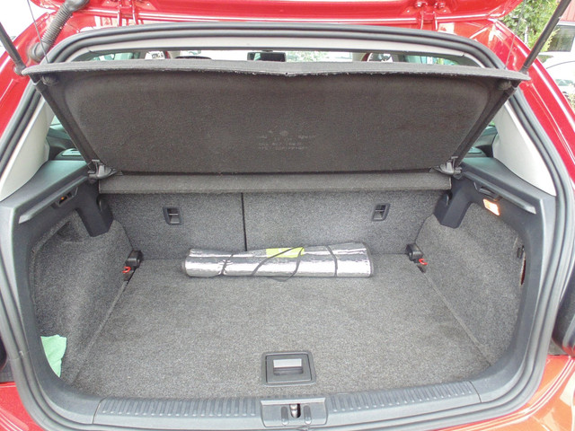 Foto 8 van Volkswagen Polo 1.2 TSI Highline MET AIRCO NAVI 2011