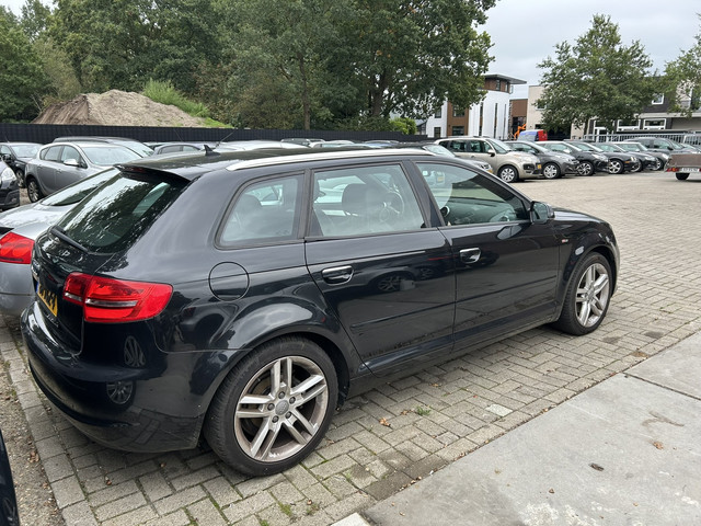 Foto 4 van Audi A3 Sportback 1.4 TFSI Ambition Pro Line S
