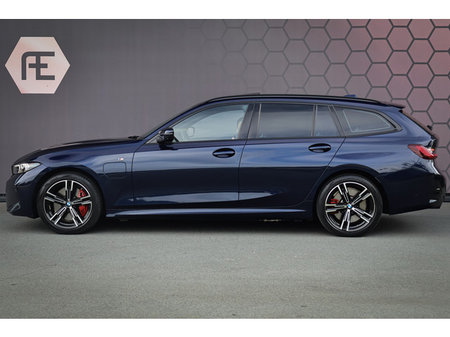 Foto 7 van BMW 3 Serie Touring 330e | 25MY | LCI FACELIFT | BTW-AUTO | ELEK. HAAK | HEAD UP | HARMAN & KARDON |