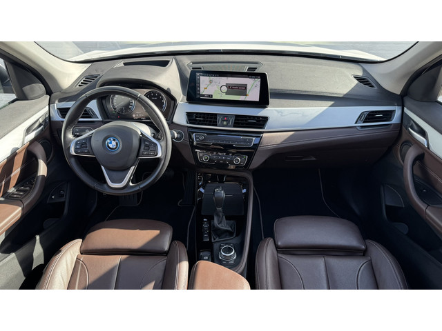 Foto 10 van BMW X1 XDrive25e eDrive Edition Trekhaak Leder Panorama dak Led Adaptieve cruise
