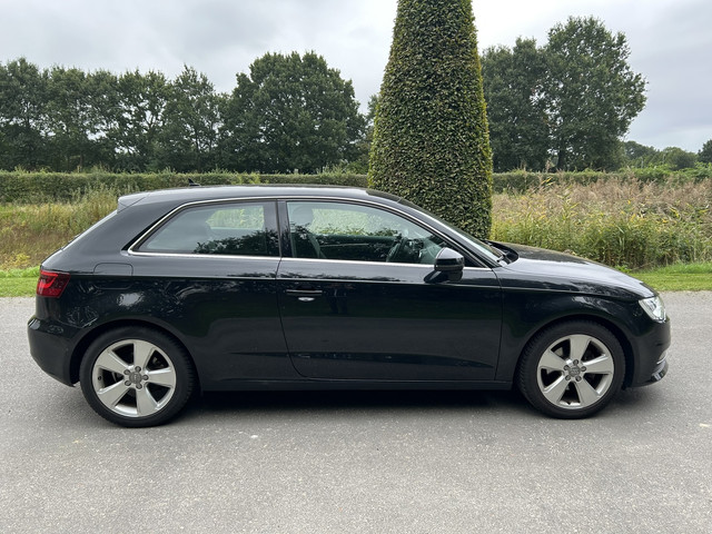Foto 4 van Audi A3 1.4 TFSI Ambiente Pro Line