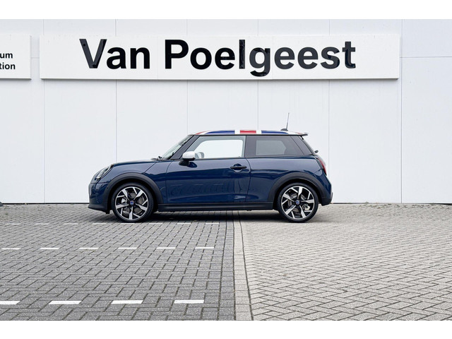 Foto 10 van MINI Cooper 3-deurs 1.5 Cooper C Oxford Edition | 18 Inch Slide Spoke 2-tone
