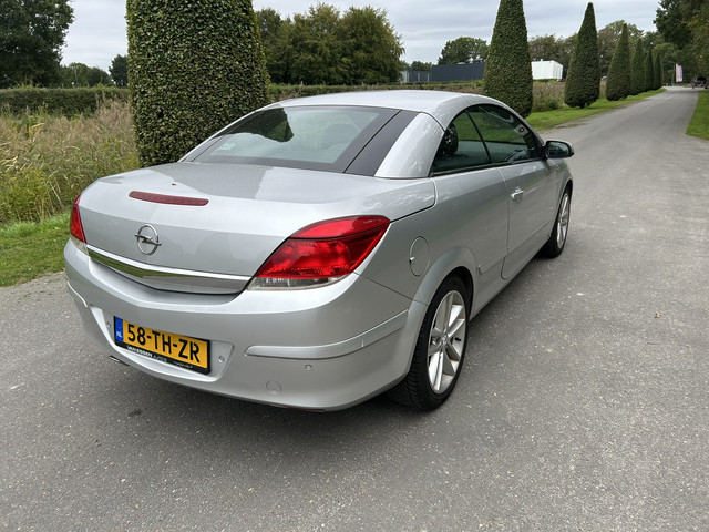Foto 5 van Opel Astra TwinTop 1.6 Cosmo