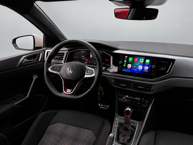 Foto 9 van Volkswagen Polo 2.0 TSI GTI TSI 210PK DSG GTI-SPORT CARPLAY/LED/IQ-LIGHT