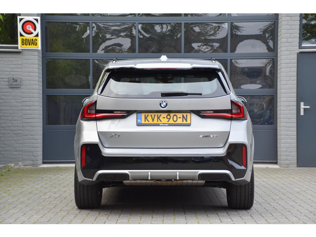 Foto 5 van BMW X1 sDrive20i | M sport | Electr. trekhaak | Leer | ACC