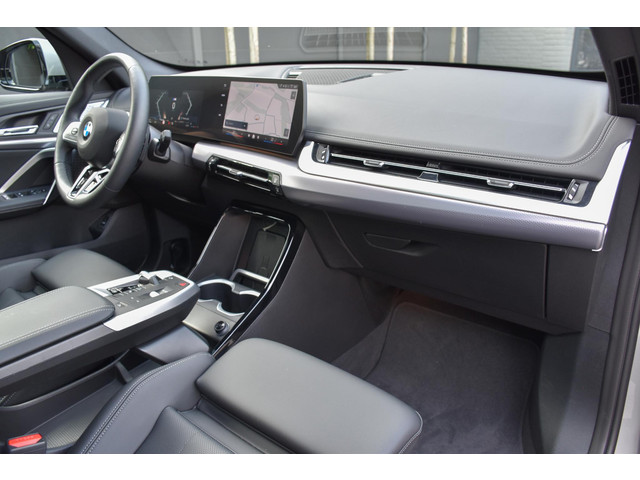 Foto 10 van BMW X1 sDrive20i | M sport | Electr. trekhaak | Leer | ACC