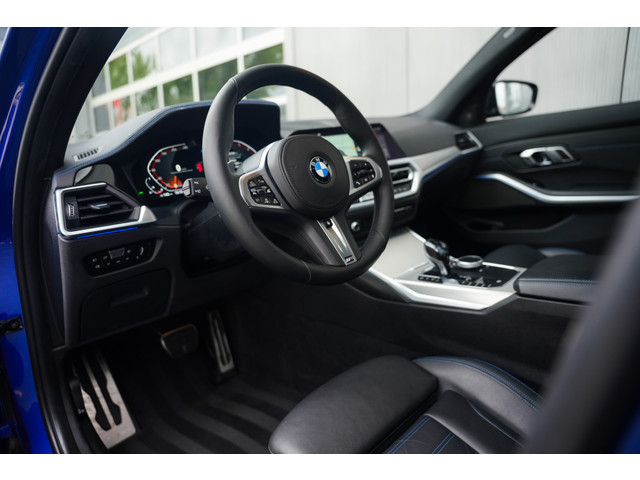 Foto 9 van BMW 3-serie 320i 184 pk High Executive M-Sport / Laser/ Pano-Dak/ ACC/ 360° Camera/ HUD/ H&K/ Keyles