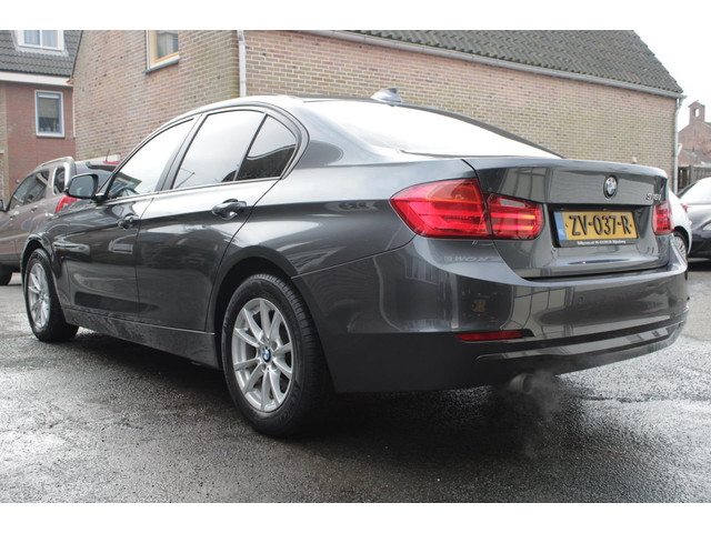 Foto 4 van BMW 3-serie 316i High Executive | Airco | Cruise Control | Elec ramen | Stoelverwarming | Parkeersen