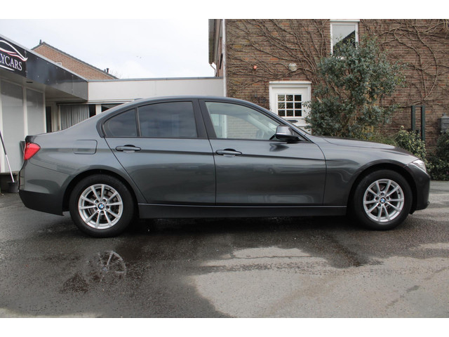 Foto 8 van BMW 3-serie 316i High Executive | Airco | Cruise Control | Elec ramen | Stoelverwarming | Parkeersen