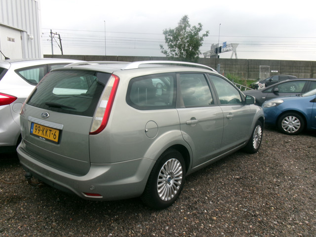 Foto 4 van Ford FOCUS Wagon 1.8 Limited (bj 2010)