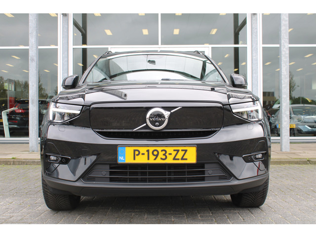 Foto 8 van Volvo XC40 232PK Recharge Ultimate 70 kWh | Schuif/kanteldak | H&K Audio | El. stoelen | Pilot Assis