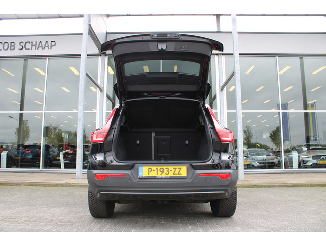Foto 6 van Volvo XC40 232PK Recharge Ultimate 70 kWh | Schuif/kanteldak | H&K Audio | El. stoelen | Pilot Assis