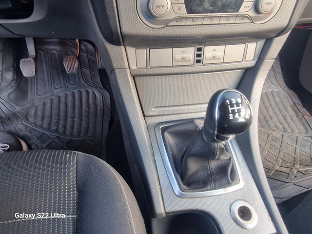 Foto 10 van Ford Focus 1.8 Titanium Flexi Fuel