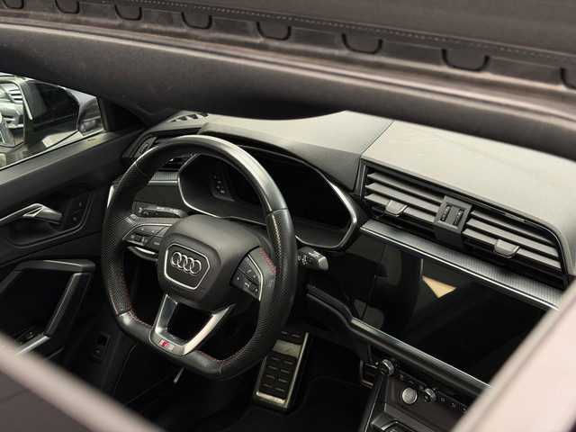 Foto 3 van Audi Q3 Sportback 35 TFSI Pro Line S-line / pano / leder / camera /