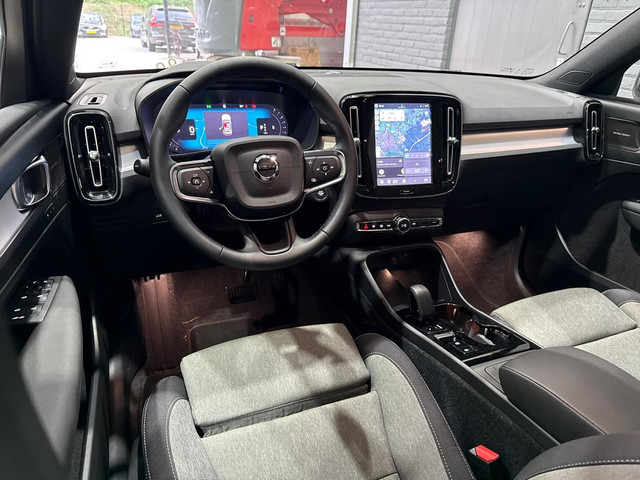 Volvo XC40 2.0 B3 Plus Black Edition | Harman/Kardon | BLIS | 360° Camera | Pilot Assist | Stoel+Stu