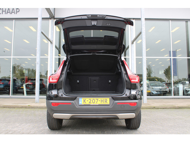 Foto 4 van Volvo XC40 T3 164PK Automaat Inscription | Styling Kit | 360 Camera | 21" LM Velgen | Verw. Voorstoe