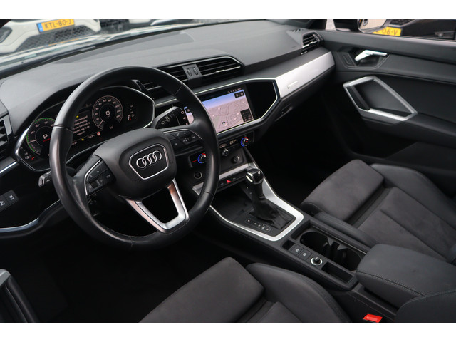 Audi Q3 Sportback 45 TFSI e S-Line | ACC | Camera | 19 Inch |