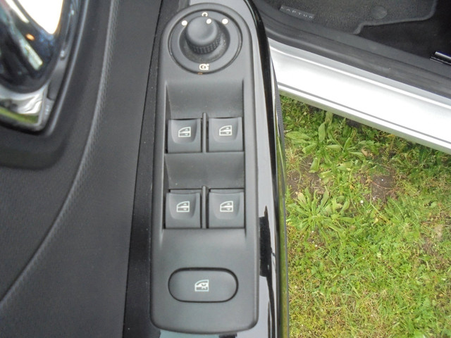 Foto 10 van Renault Captur 0.9 TCe Dynamique incl. Bovag Garantie, Climate Control enz.