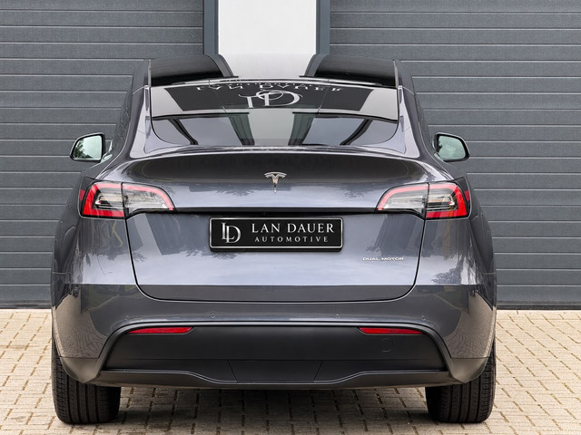 Tesla Model Y Long Range AWD 75 kWh / WINTERPAKKET / FSD