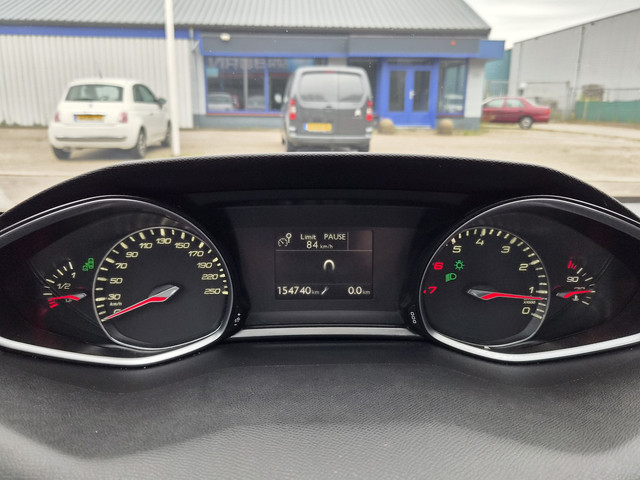 Foto 9 van Peugeot 308 SW 1.2 e-THP Première Trekhaak 17'' L.M.V Nw APK