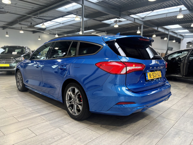 Foto 2 van Ford FOCUS Wagon EcoBoost Hybrid 125 pk ST Line X | Camera | El. a. klep | LED | Keyless entry | Nav