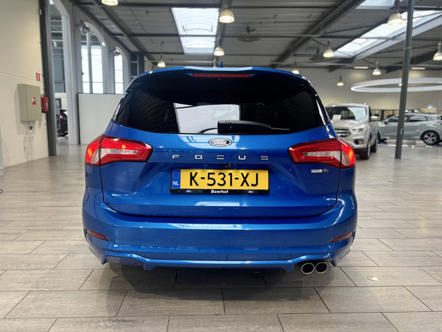 Foto 3 van Ford FOCUS Wagon EcoBoost Hybrid 125 pk ST Line X | Camera | El. a. klep | LED | Keyless entry | Nav