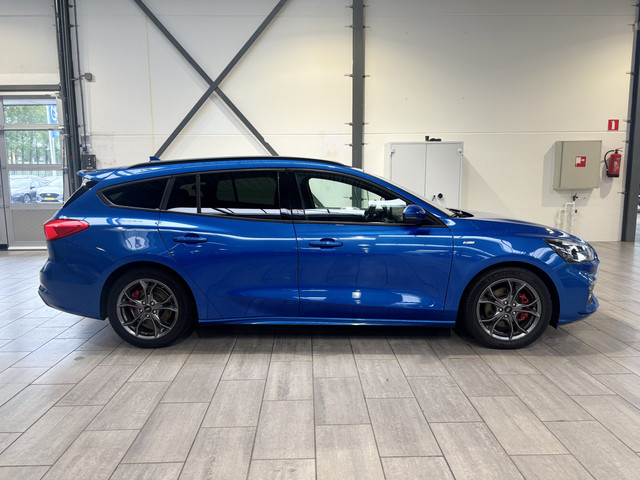 Foto 5 van Ford FOCUS Wagon EcoBoost Hybrid 125 pk ST Line X | Camera | El. a. klep | LED | Keyless entry | Nav